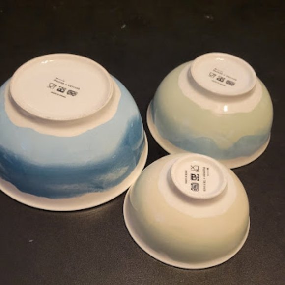 Set of 3 Beautiful Pepper+ Vitiver Oceanian Nesting Bowls Vivid Blues Watercolor - Picture 6 of 8
